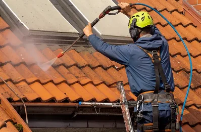 Démoussage et hydrofuge de toiture à Challement